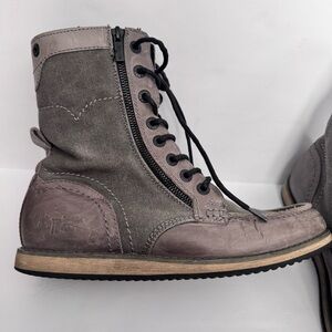 Vintage Levi's Men's Gray Canvas & Leather Moc Toe Ankle Boots - Size 10